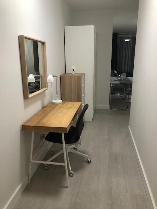Stunning Apartment In Leeds- Financial District Leeds  Esterno foto