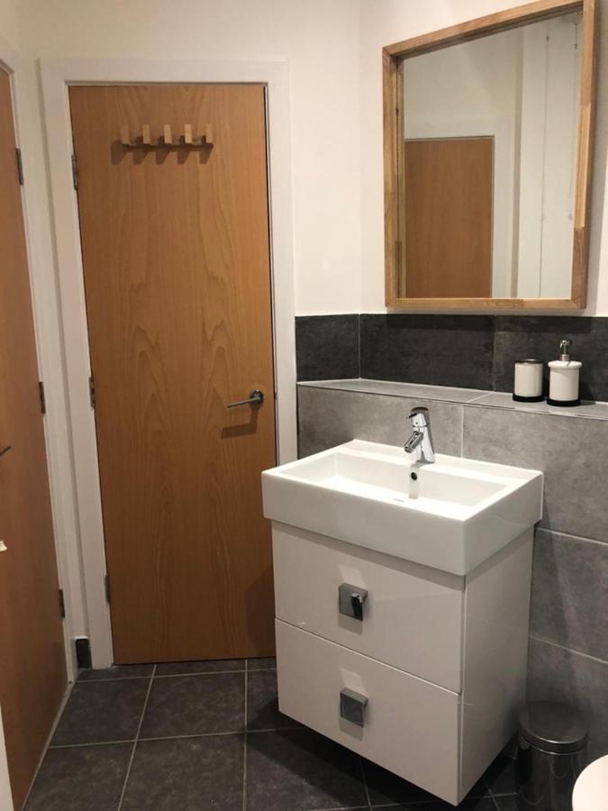 Stunning Apartment In Leeds- Financial District Leeds  Esterno foto