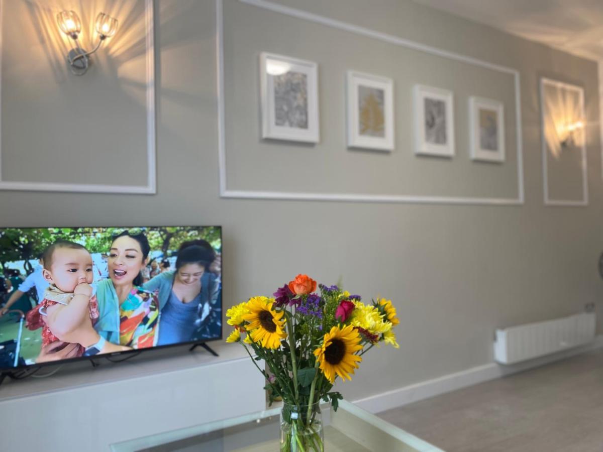 Stunning Apartment In Leeds- Financial District Leeds  Esterno foto